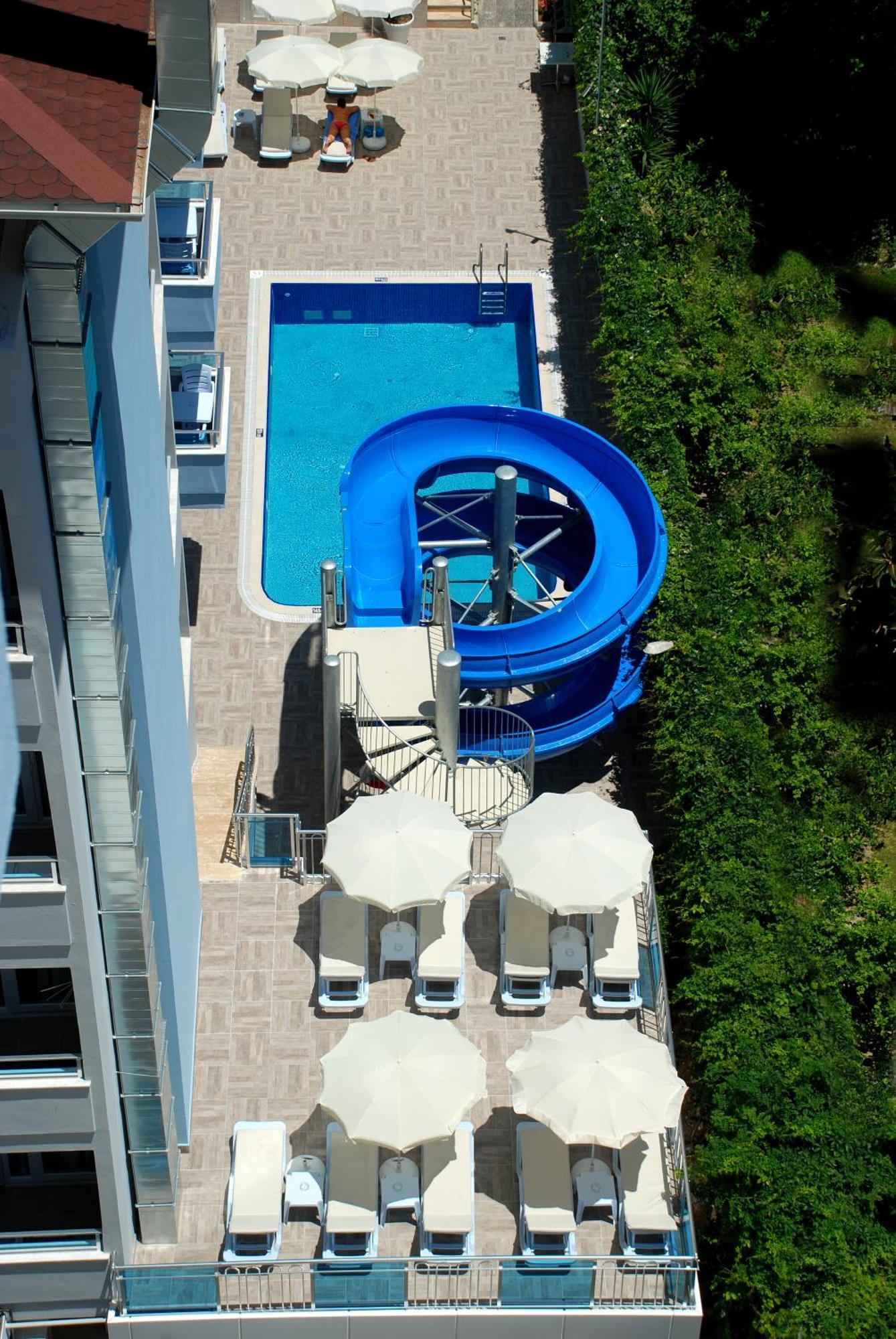 Otel Kleopatra Ramira